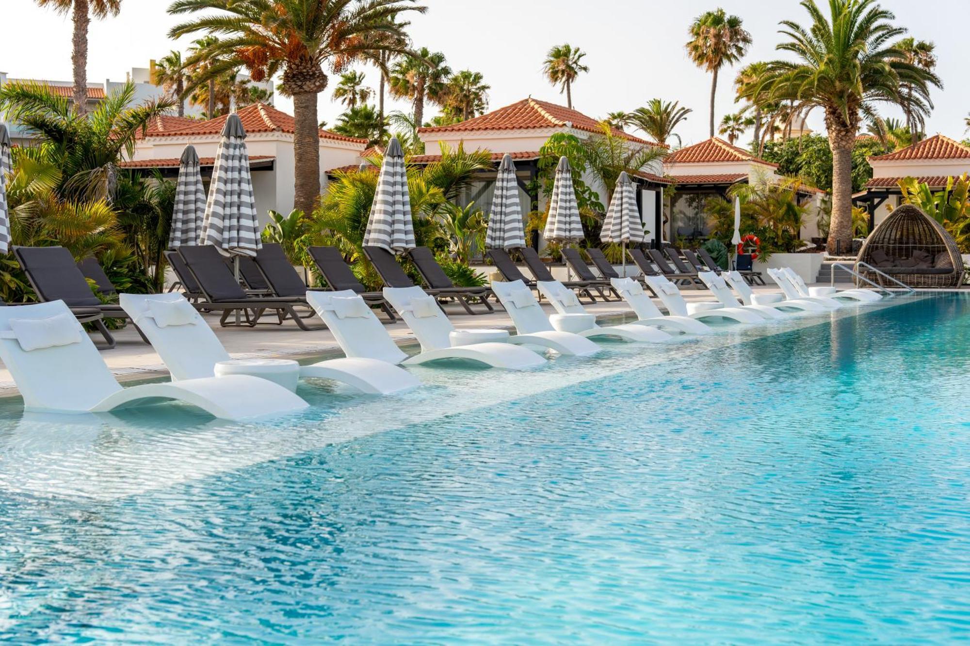Отель Barcelo Fuerteventura Royal Level - Adults Only Калета-де-Фусте Экстерьер фото